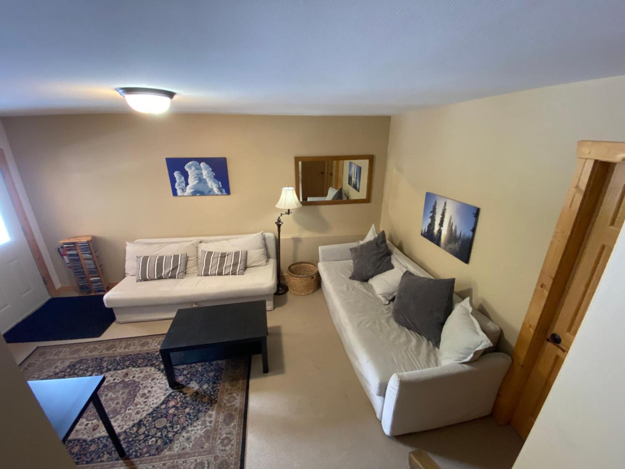 Morrisey Chalet At Sun Peaks Bagian luar foto