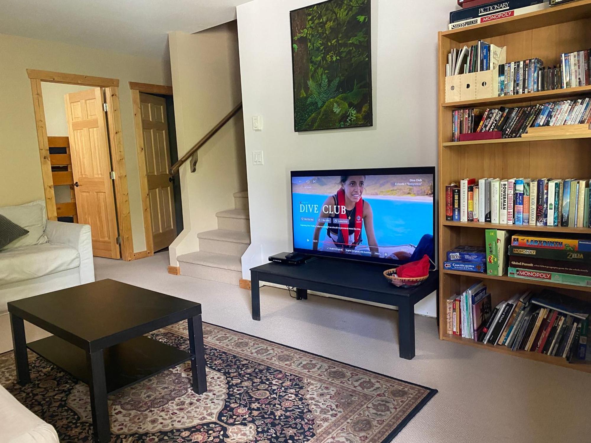 Morrisey Chalet At Sun Peaks Bagian luar foto