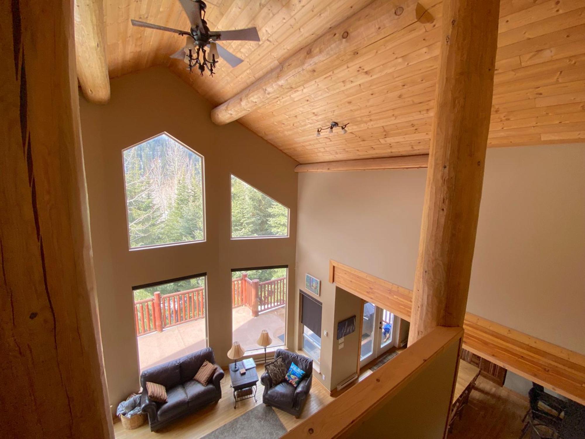 Morrisey Chalet At Sun Peaks Bagian luar foto